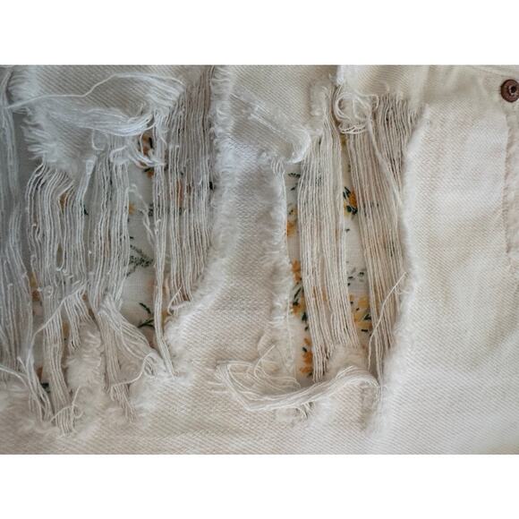 American Eagle Womens 6 28W Super High Rise Distressed Raw Hem - Picture 2 of 6